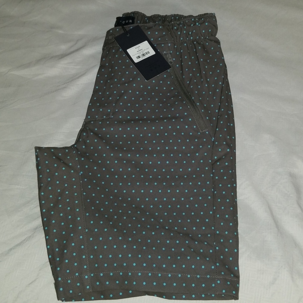 Mens shorts size 32